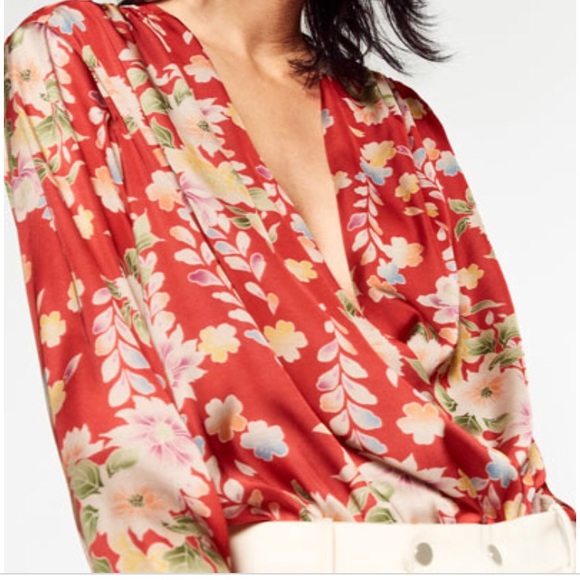Zara Tops - Zara floral blouse